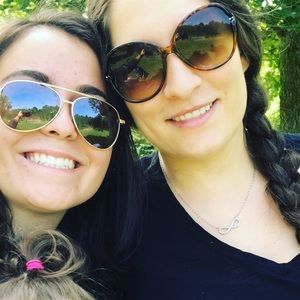 Meet your Posher, Samantha